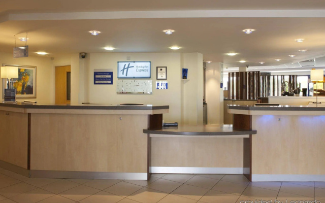 Holiday Inn Express Cardiff Airport by IHG