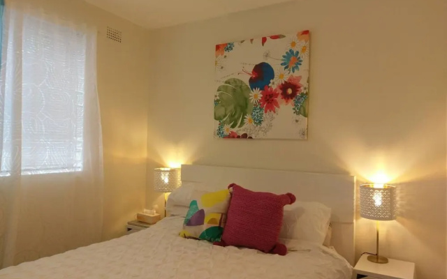 Cozy Marrickville Apartment Near Centre