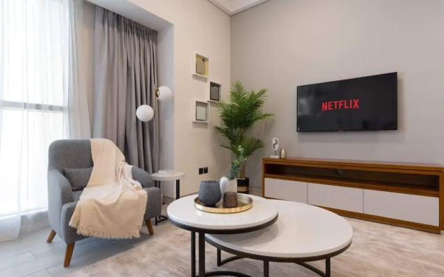 Contemporary 1BR Apartment in Arjan Privà Living