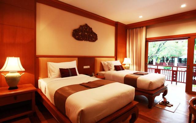 The Rim Resort