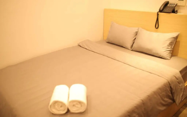 Lee Apartment & Hotel