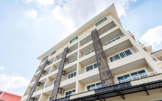 Отель Delight Residence Pattaya вид на фасад