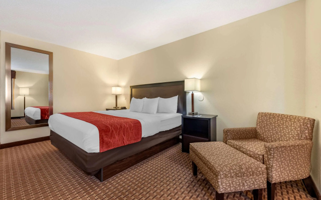 Comfort Inn & Suites Warsaw near US-30