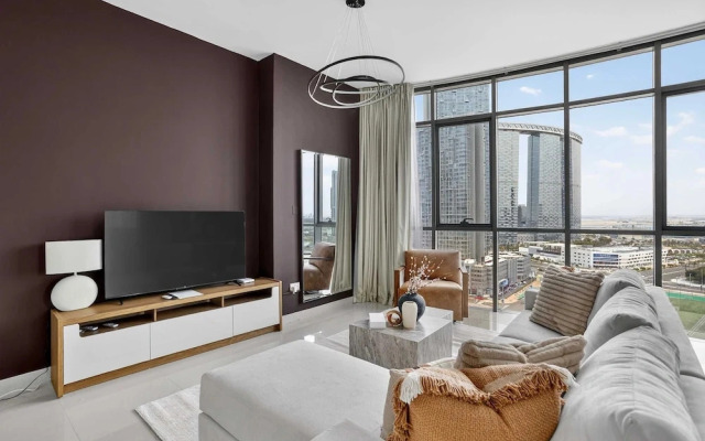 Silkhaus Modern 2bdr Flat in Julphar Tower