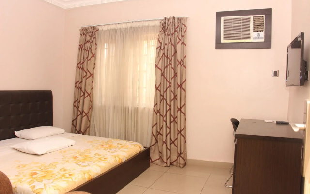 Kriscane Suites Annex