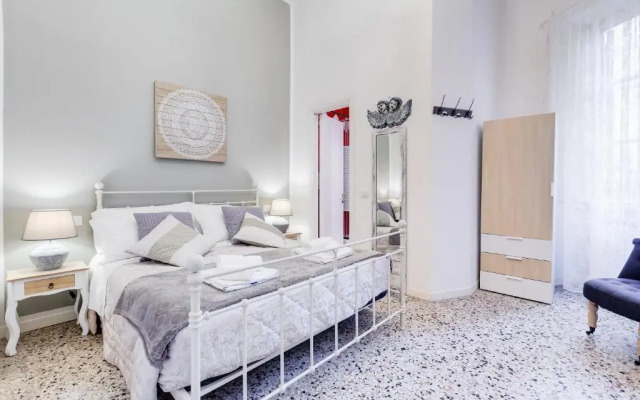 Monti Luxury