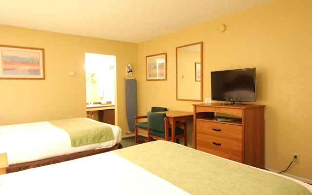 Oakhurst Lodge