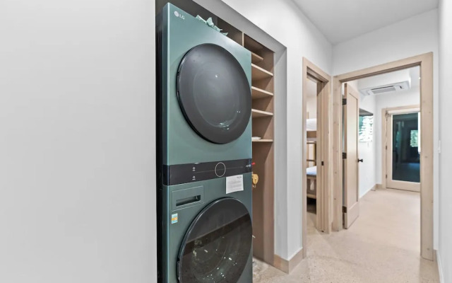 Ina's Way Townhomes, Unit D