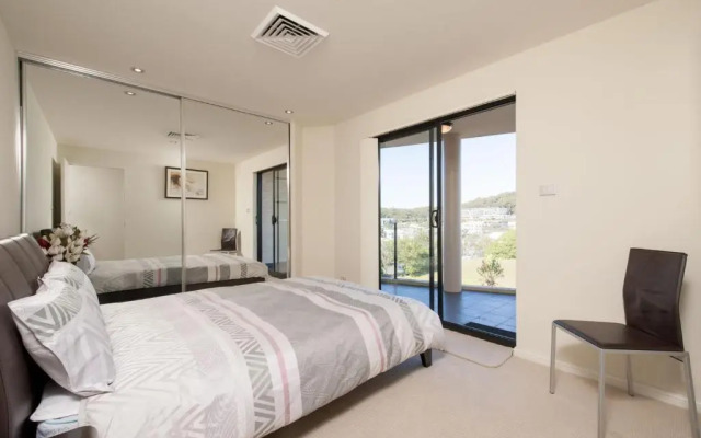 Dolphin Cove, Unit 13/2-6 Government Road