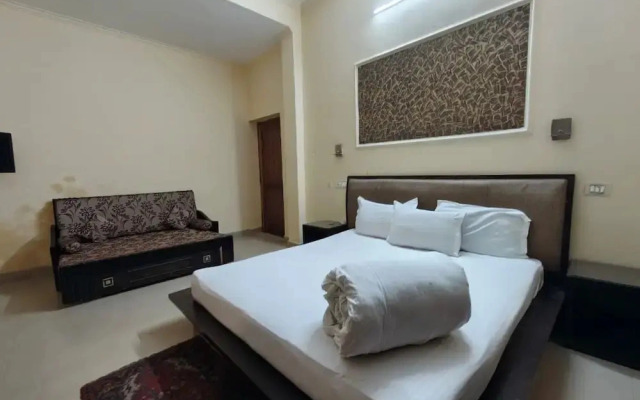 Hotel Downtown Kangra