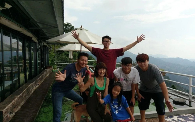 Roll Inn Eco-village