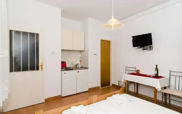 Apartments Afrodita