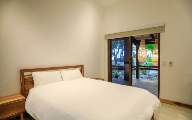 Nekaui Beachfront Villa 2 - Experience Nature