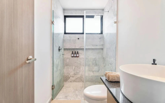 Modern Apt Private Rooftop Roma Nte 2 BR