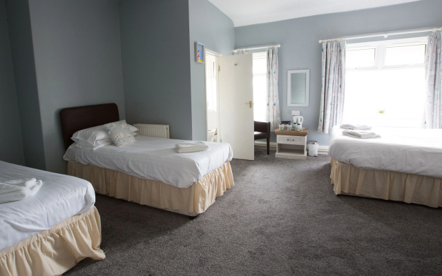 Min Y Mor Hotel
