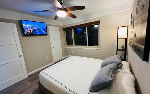 2 Bedroom Penthouse Downtown Seattle