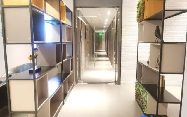 Homeinn Selected Hotel (Huzhou Aishan Yintai City Yishang Street)