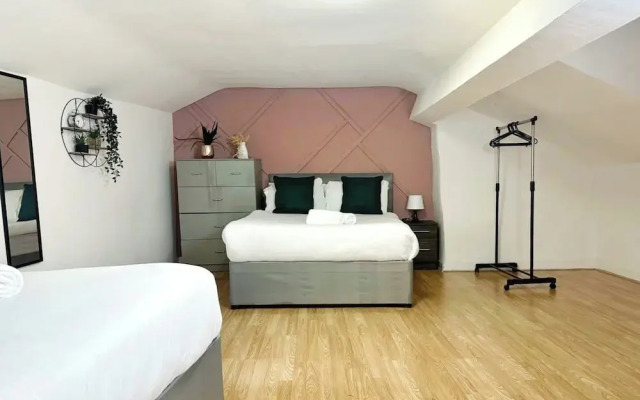 Cosy Liverpool Apartment Upto 8 Guests