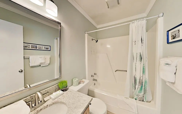 12iapabe 2 Bedroom Condo