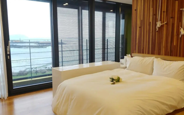 Seongsan Ochae Private Villas