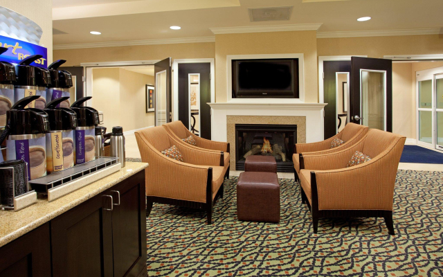 Holiday Inn Express & Suites Newberry by IHG