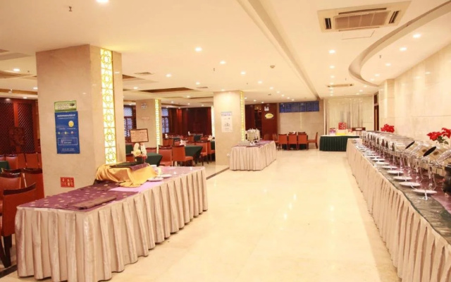 Luoyang Yingtianmen Xinyuan International Hotel (Luoyi Ancient City)