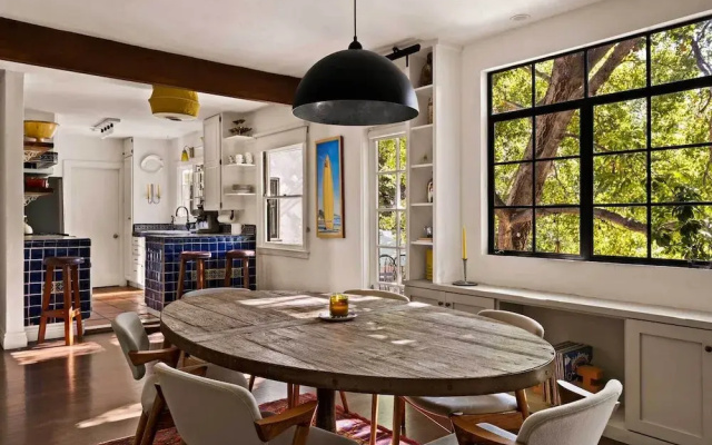 Hollywood Hideaway by Boutique