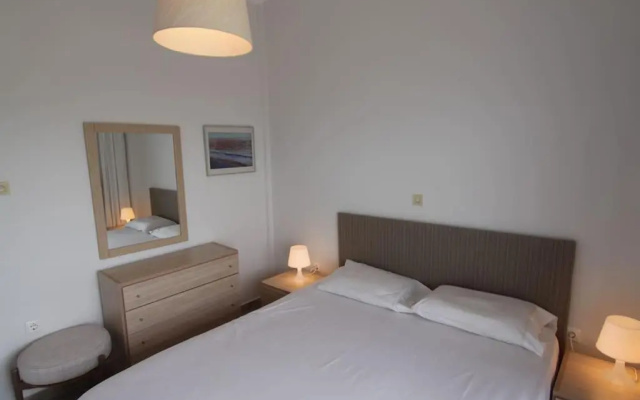 IRIDA 2Br Apartment with amazing sea view.