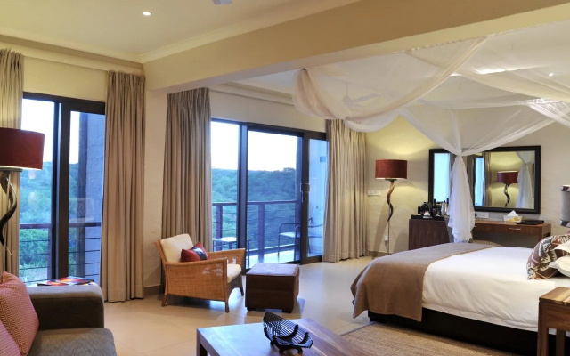 Victoria Falls Safari Club