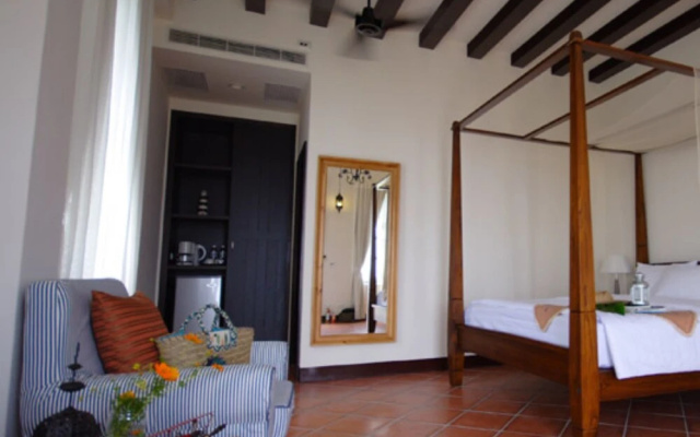 Ocean Seal Inn & Bistro