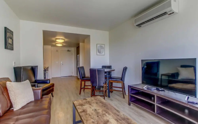 Pelicanstay at Portland University