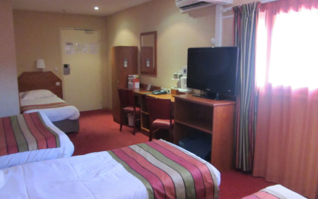 Brit Hotel Nîmes Ouest