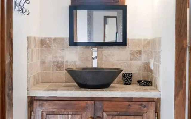 Hidden Retreat in Chassiers
