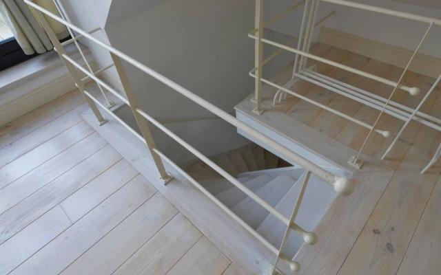 Saint Pauls Suite 18