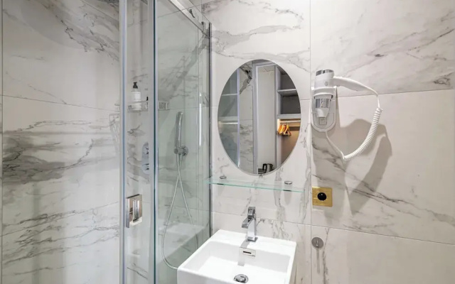 Avaton Hotel - Deluxe Room - Cannes Palais