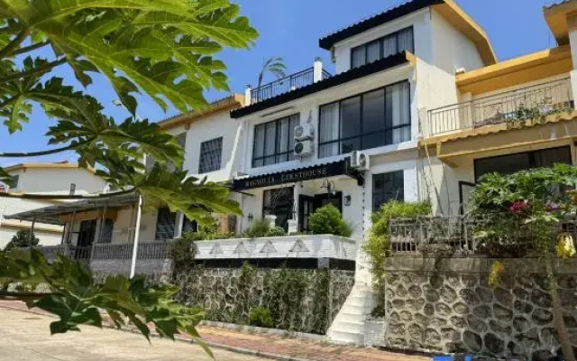 Magnolia Hotel