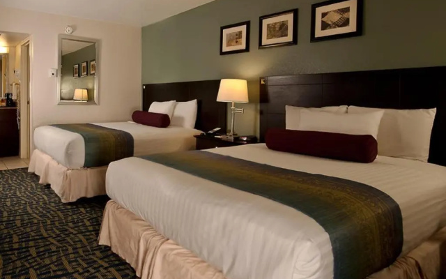 Grand Texan Hotel and Convention Center