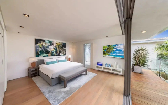 Villa Aqua