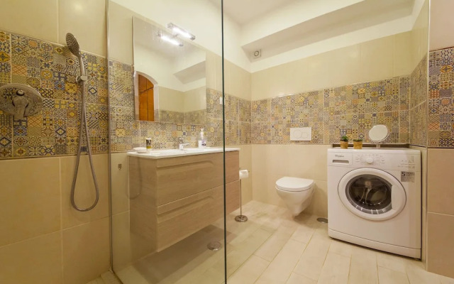 Sea View Apartment