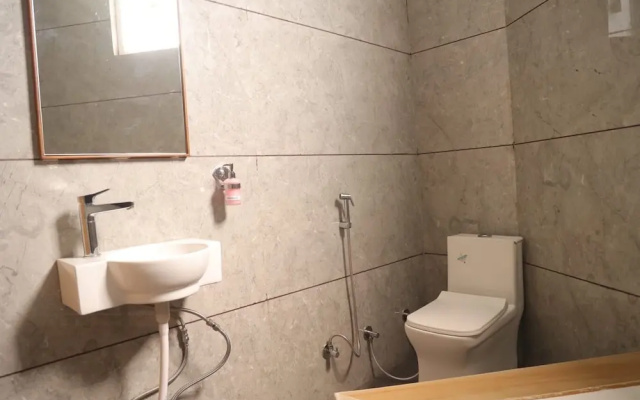 Hotel Shri Radha Orchid