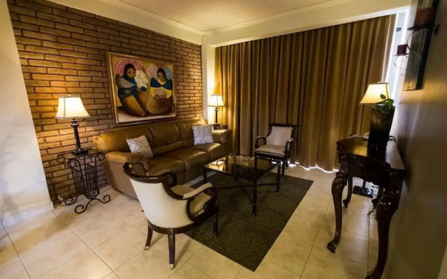 Los Altos Apartments & Studios