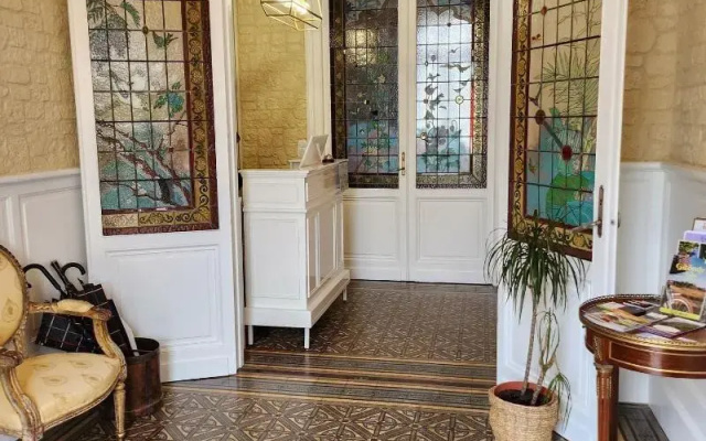 Hôtel la Tour Perrier
