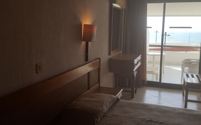 Отель Albufeira Sea Balcony by Rentals in Algave (11) Албуфейра комната для гостей