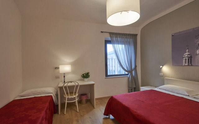 Hotel dei Gonzaga , Mantegna Hotels