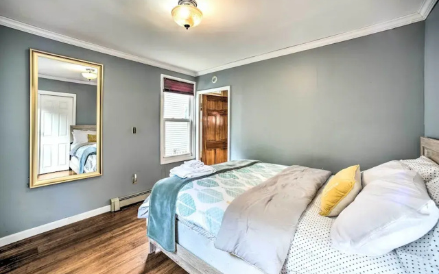 Pet-friendly Latham Retreat ~ 7 Mi to Albany!
