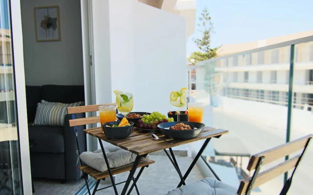 Phaedrus Living: Seaside Luxury Flat Athina 113
