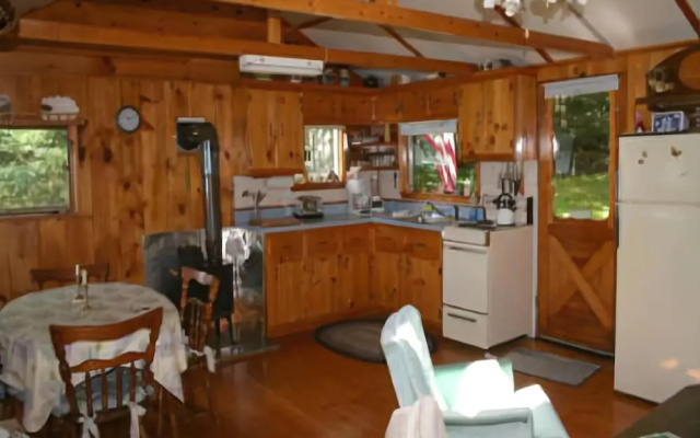 Sea Green - One Bedroom Home