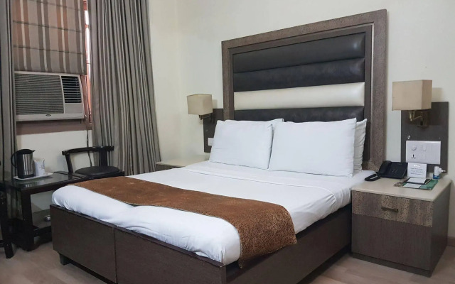 The Sun Court Hotel Yatri