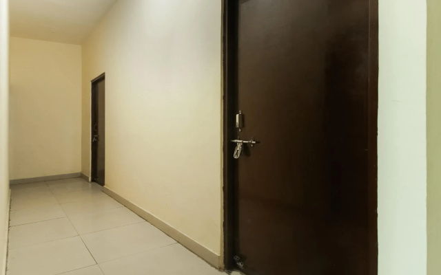 Hotel Aura Inn by OYO Rooms