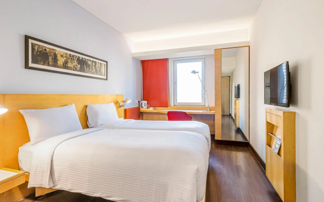 ibis Gurgaon Golf Course Road Hotel